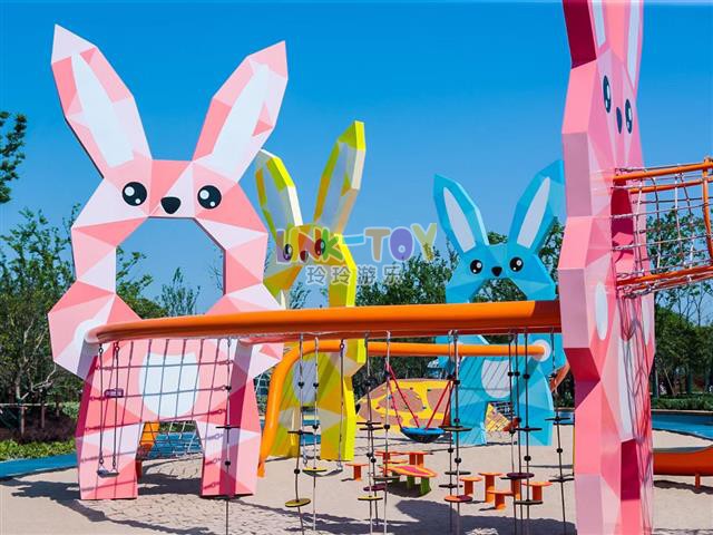 非標(biāo)造型滑梯